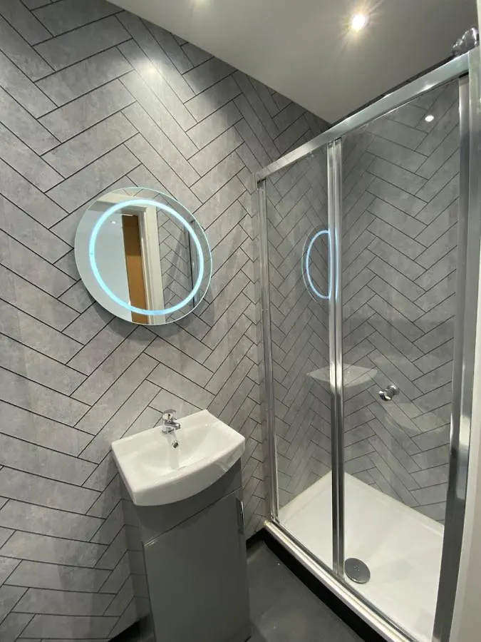 Walter Road Holiday Home Swansea - 4 Bedrooms United Kingdom